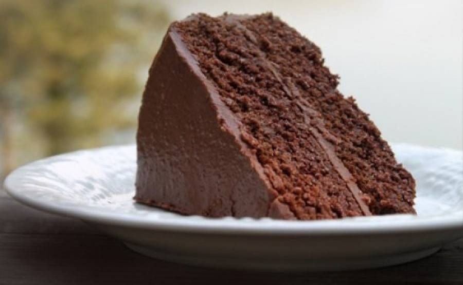 Μεγάλη Δευτέρα: Ένα νηστίσιμο σοκολατένιο κέικ για να ξεκινήσουμε... γλυκά!