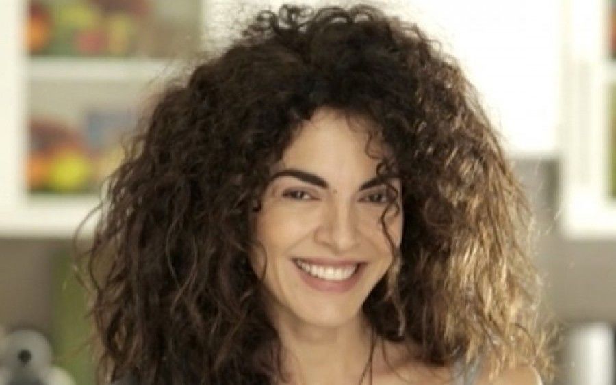 Η Μαρία Σολωμού κράτησε την υπόσχεσή της και κουρεύτηκε για καλό σκοπό!