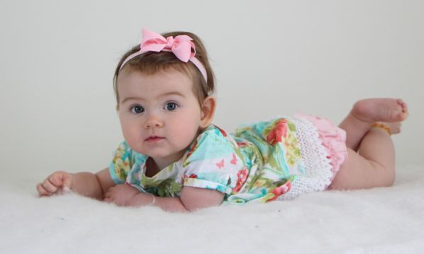 Βρέφος 8 μηνών: Τι μπορεί να κάνει ένα μωρό μέχρι τον 8ο μήνα