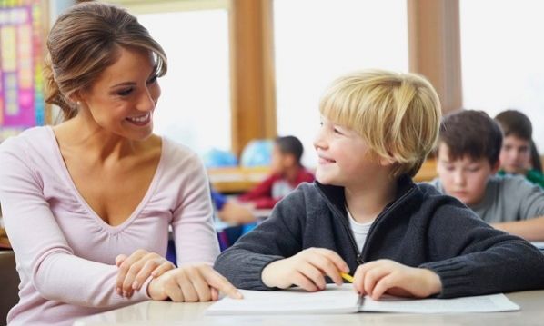 Χωρίς «παράλληλη στήριξη» 3.700 παιδιά με αυτισμό στα ελληνικά σχολεία