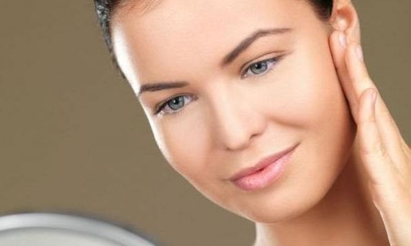 Φυσικός καθαρισμός για λιπαρές επιδερμίδες