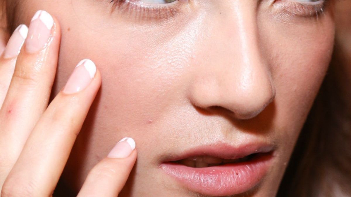 Αυτό είναι το χειρότερο πράγμα που μπορείς να κάνεις στο πρόσωπό σου