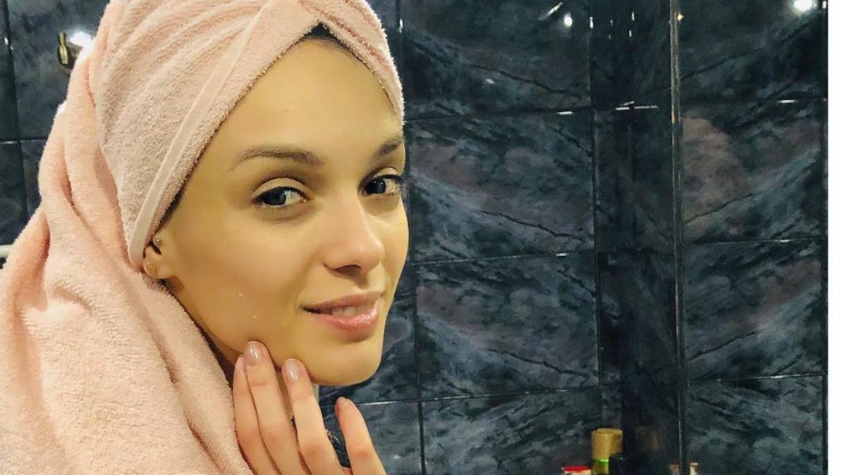 Ξέρεις πόση ώρα πρέπει να περιμένεις πριν βάλεις την κρέμα σου μετά το σέρουμ;