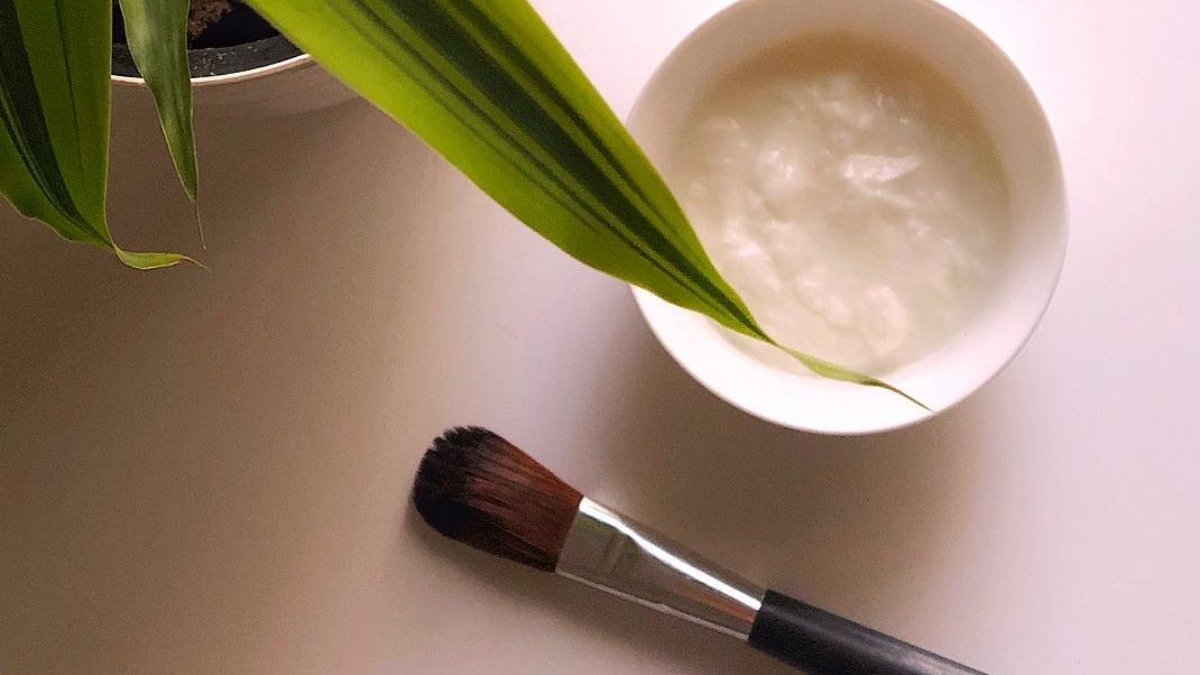 Diy time! Η καλύτερη μάσκα προσώπου με γιαούρτι και μέλι (Photos)