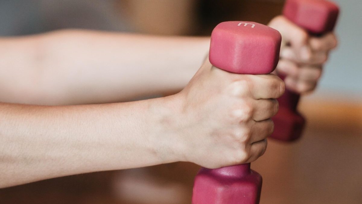 4 tips για να είναι αποδοτική η γυμναστική στο σπίτι(video)