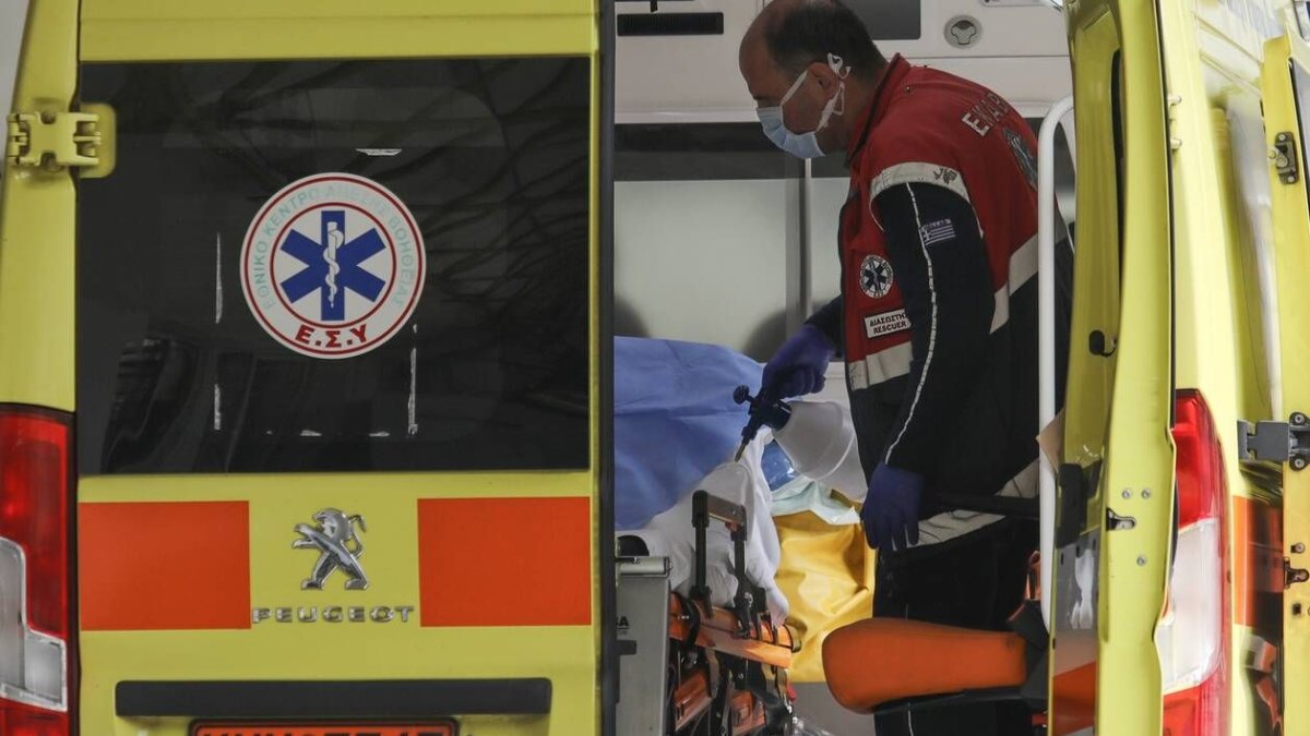 Κορονοϊός: Δύο νεκροί μέσα σε λίγες ώρες - Στους 123 οι θάνατοι στην Ελλάδα