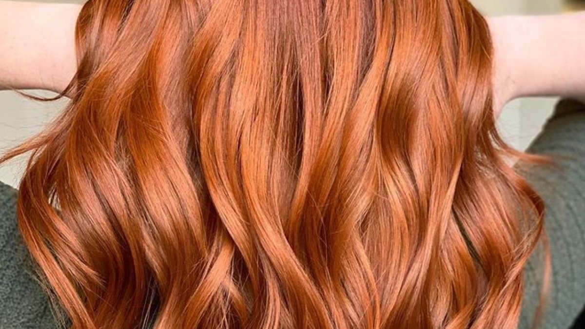 Code red: Το απόλυτο hair color trend για την άνοιξη του 2021