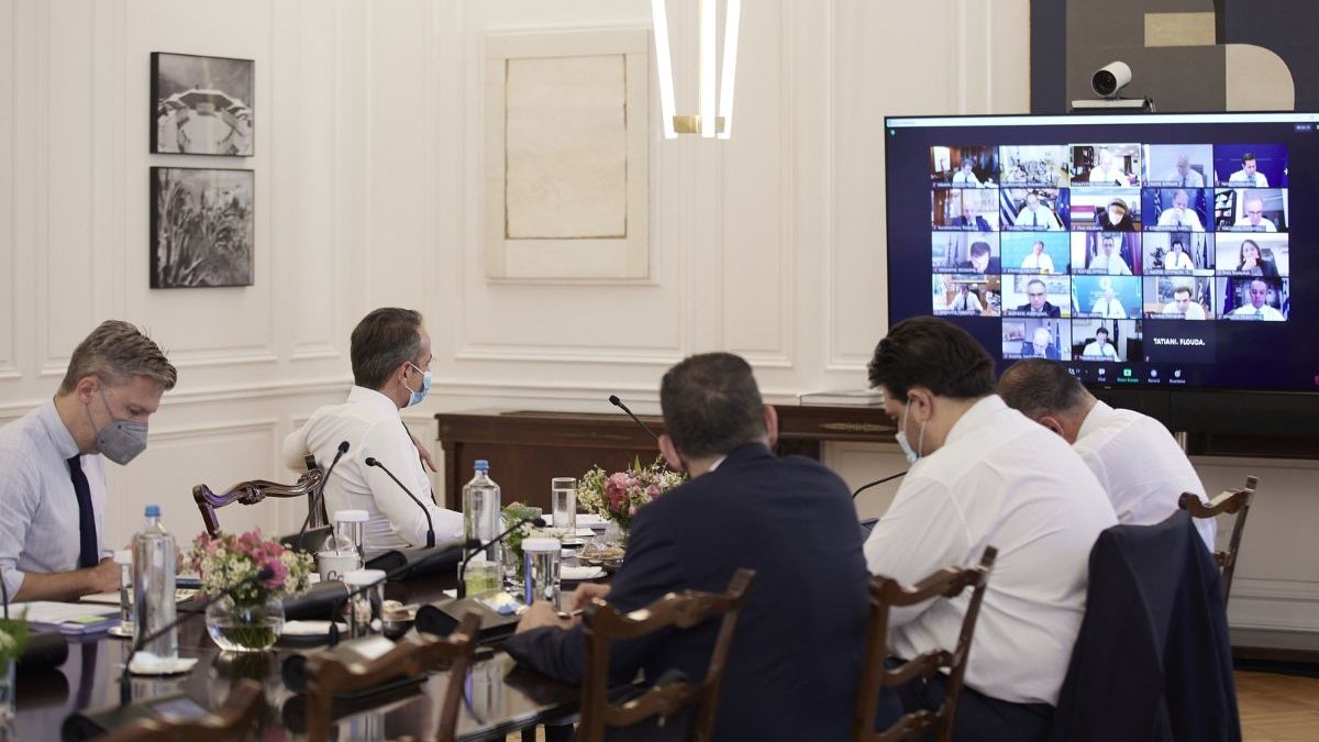 Αλλαγές στο Μαξίμου: Το παρασκήνιο της εσωτερικής αναδιάταξης δυνάμεων