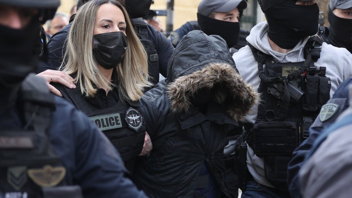 Πάτρα: Θρίλερ με το μυστήριο τηλεφώνημα σε δημοσιογράφο - Ήταν η Ρούλα Πισπιρίγκου;