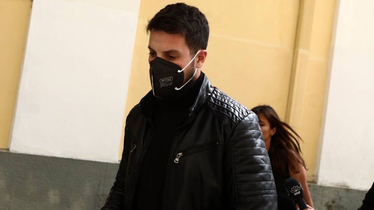 Κατερινόπουλος: «Να γίνει τεστ πατρότητας στα παιδιά στην Πάτρα - Δεν μας τα λέει καλά ο Μάνος»