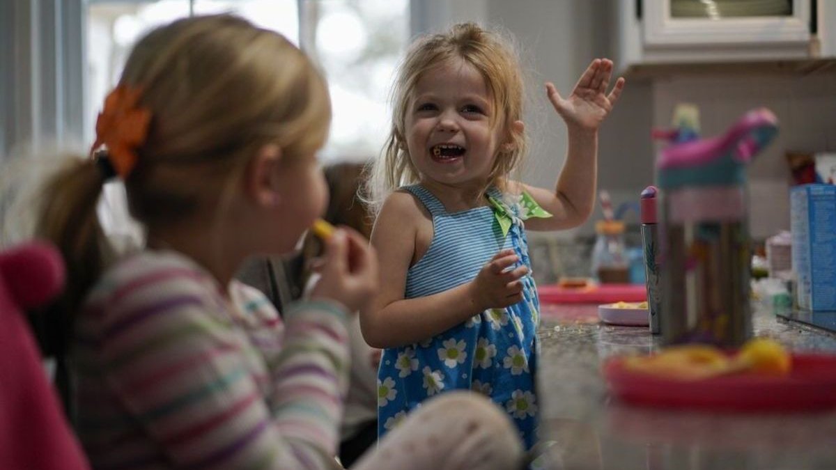 Κωνσταντόπουλος στο Newsbomb.gr: «Θα δούμε τη νέα παιδική ηπατίτιδα και στην Ελλάδα»