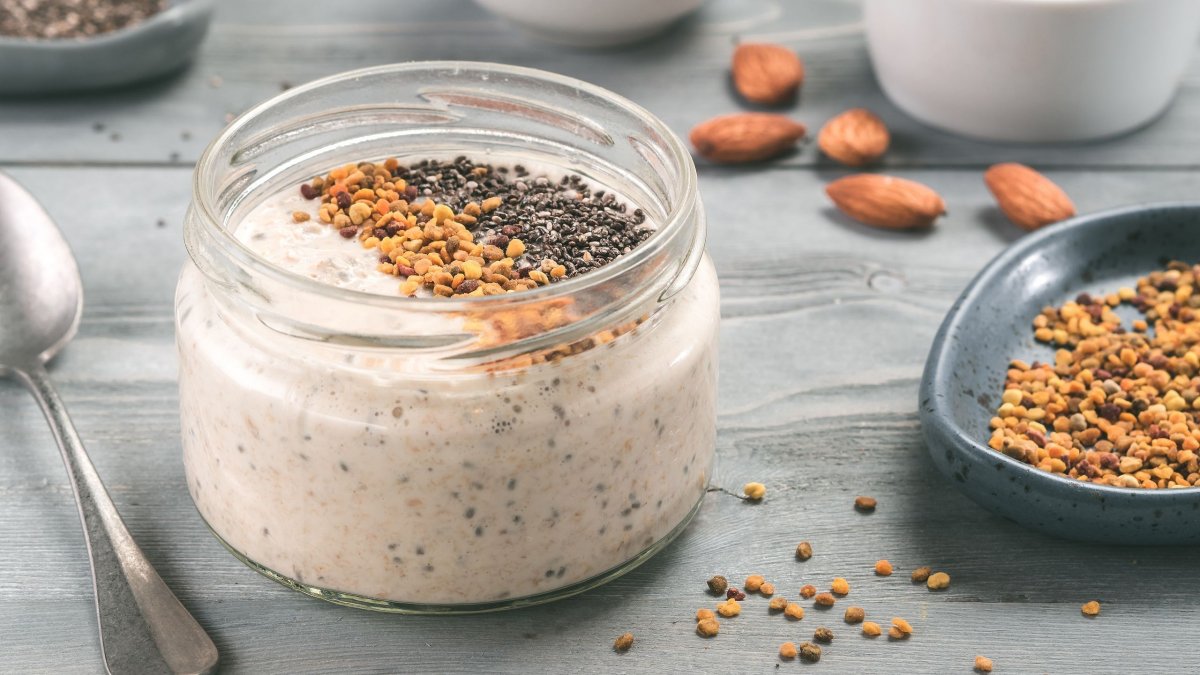 Βρόμη ή σπόροι chia; Από που θα πάρετε περισσότερες φυτικές ίνες, πρωτεΐνες και ωμέγα-3 λιπαρά