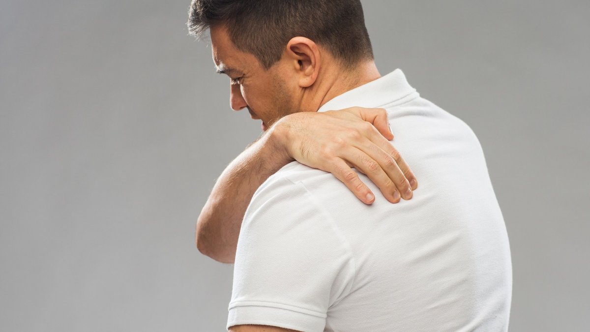 Καρκίνος πνεύμονα: Πιθανό σημάδι ο πόνος στην πλάτη – Τι θα νιώσετε