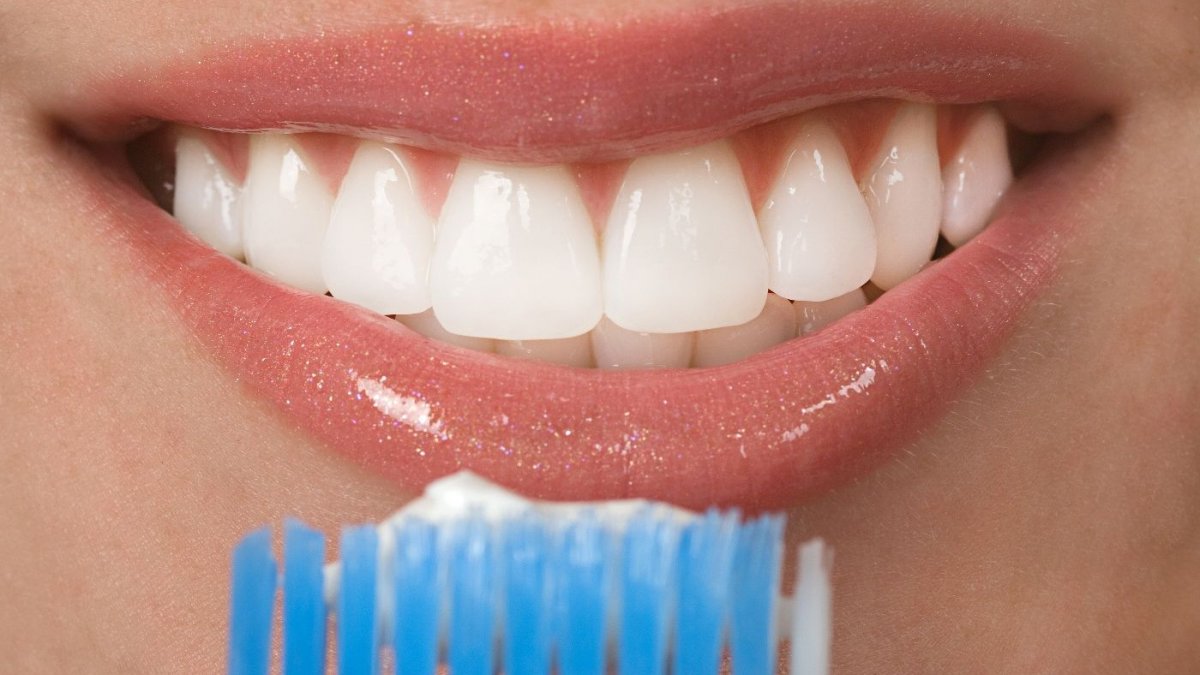 Στοματική υγεία χωρίς λάθη: Οδηγός για σωστό βούρτσισμα