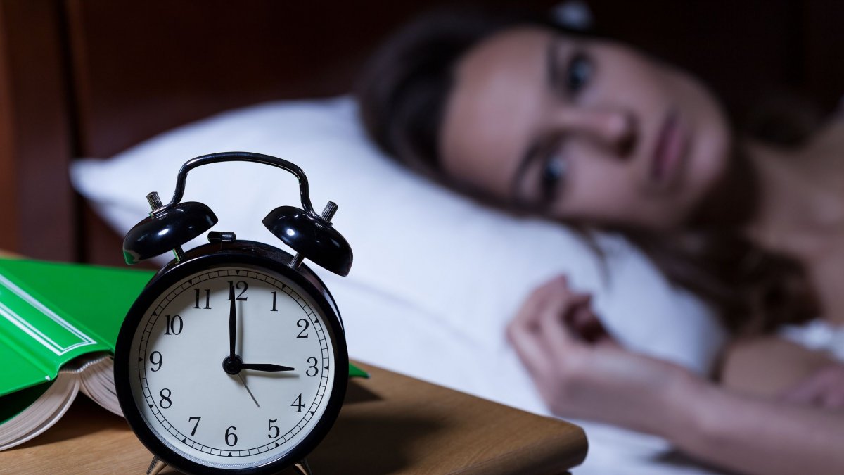 Γιατί ξυπνάτε στην μέση της νύχτας και δεν μπορείτε να ξανακοιμηθείτε