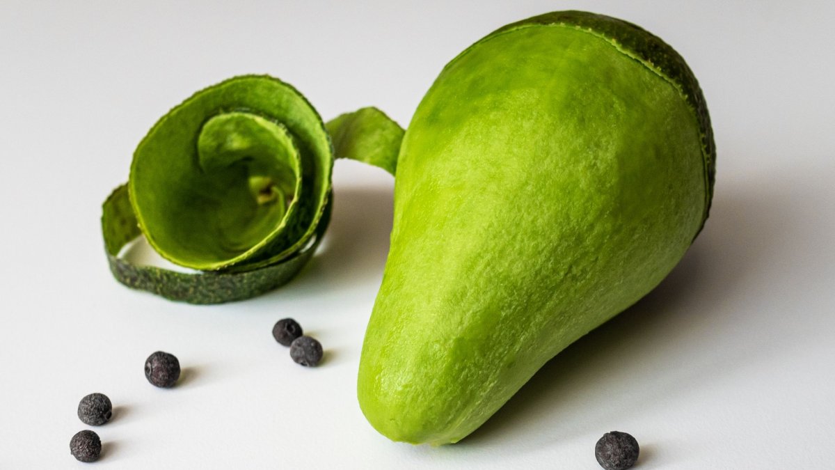 Μην πετάτε τη φλούδα του αβοκάντο - Είναι πολύ πιο θρεπτική απ’ όσο νομίζετε