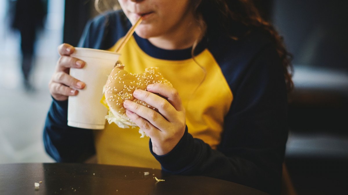 Εκτοξεύτηκε η υπέρταση σε παιδιά και εφήβους: 1 στα 5 παχύσαρκα παιδιά με πρόβλημα - Έρευνα