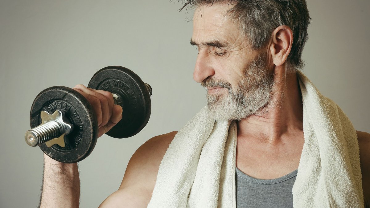 Πόσες ημέρες την εβδομάδα πρέπει να γυμνάζεστε για διατήρηση μυϊκής μάζας μετά τα 40;