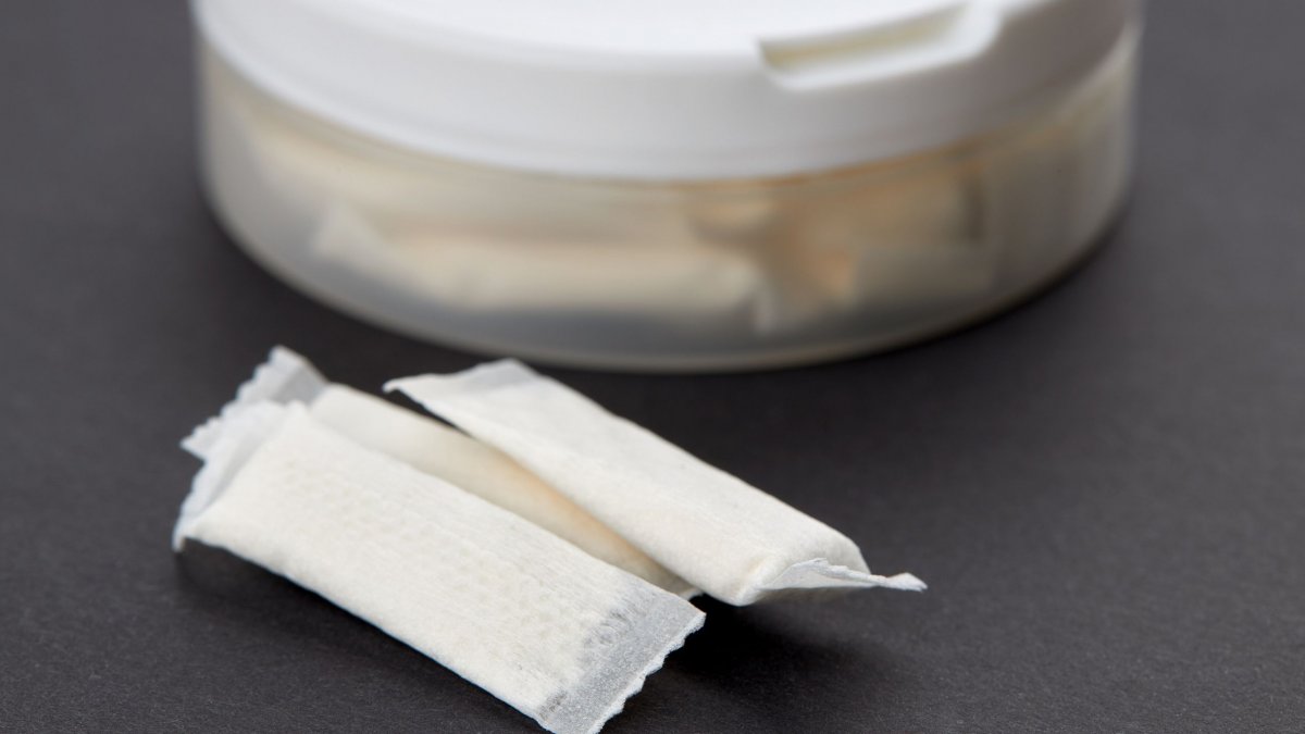 Σακουλάκια νικοτίνης: Ένα σημαντικό εργαλείο μείωσης της βλάβης και πώς δεν θα βρεθεί σε λάθος χέρια