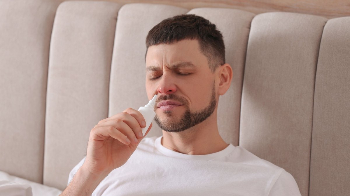 Γιατί η μύτη σας γίνεται πιο βουλωμένη τη νύχτα