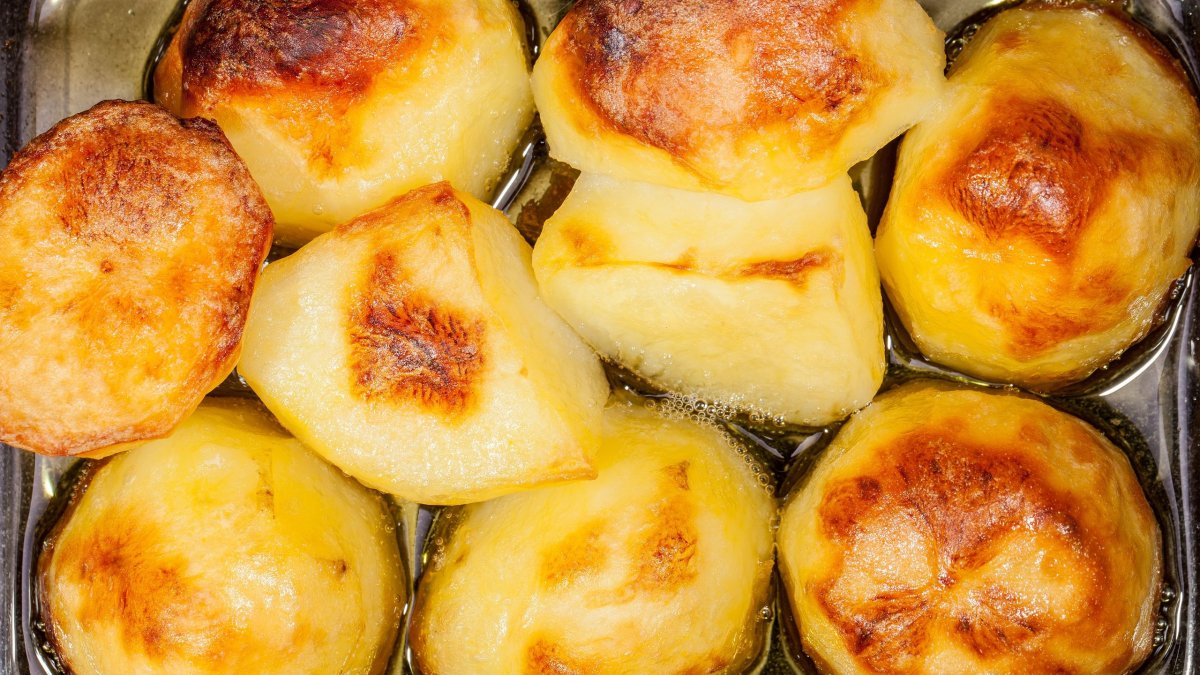 Οι πιο υγιεινές πατάτες φούρνου που λιώνουν – Τι προσφέρουν