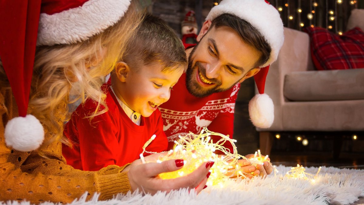 Δημιουργικός χρόνος για τα παιδιά στις γιορτές - Η σημασία της οικογενειακής επαφής
