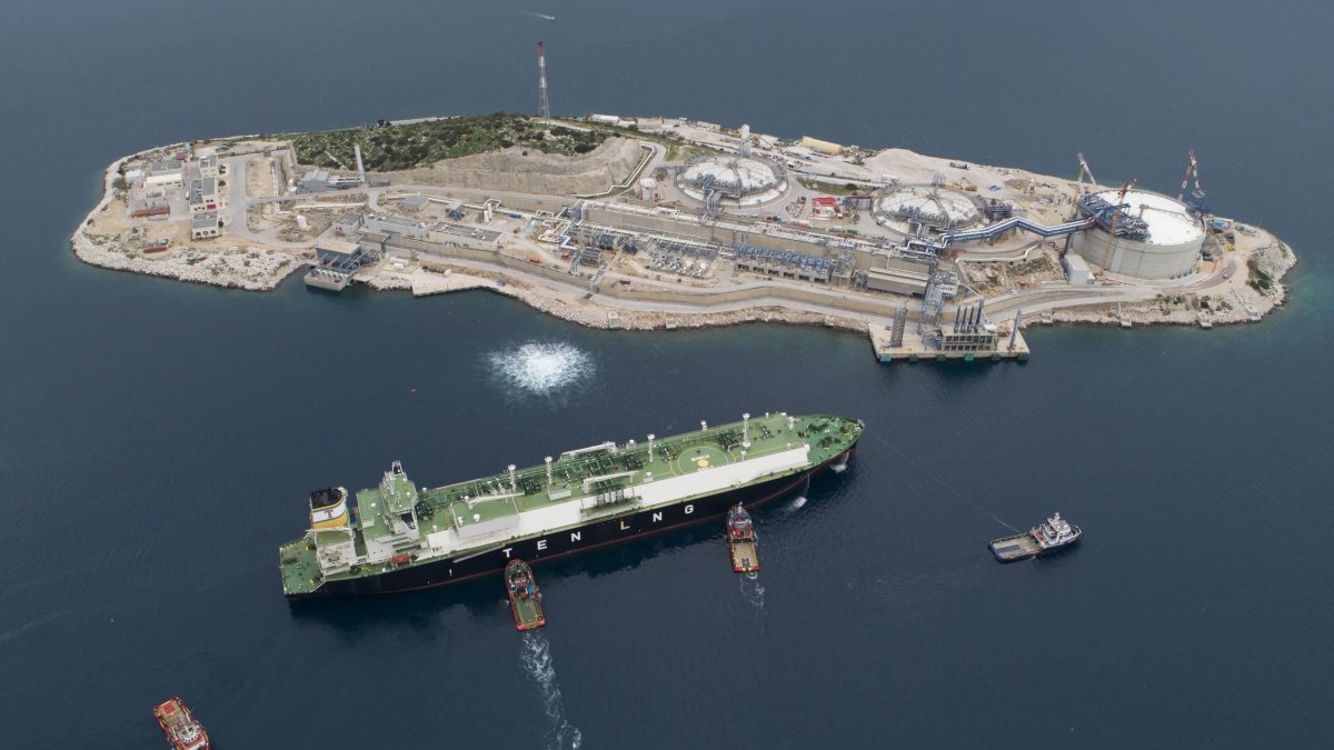 Η ΔΕΠΑ Εμπορίας αλλάζει πίστα