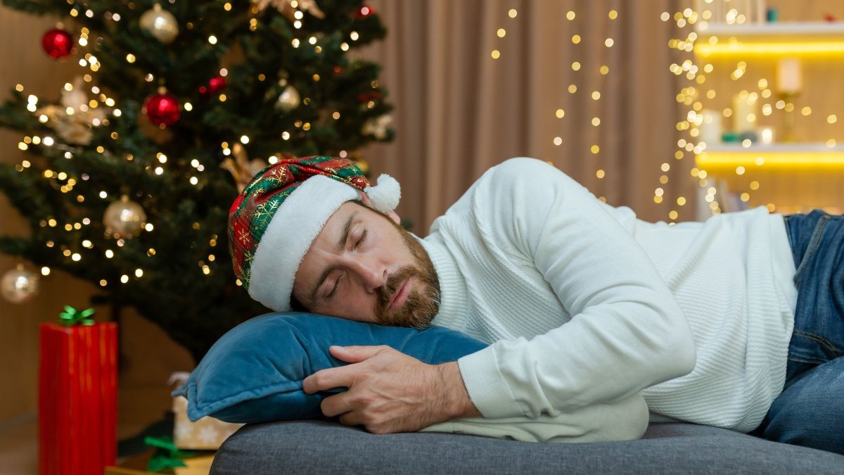 Γιατί αισθάνεστε εξαντλημένοι μετά το χριστουγεννιάτικο τραπέζι