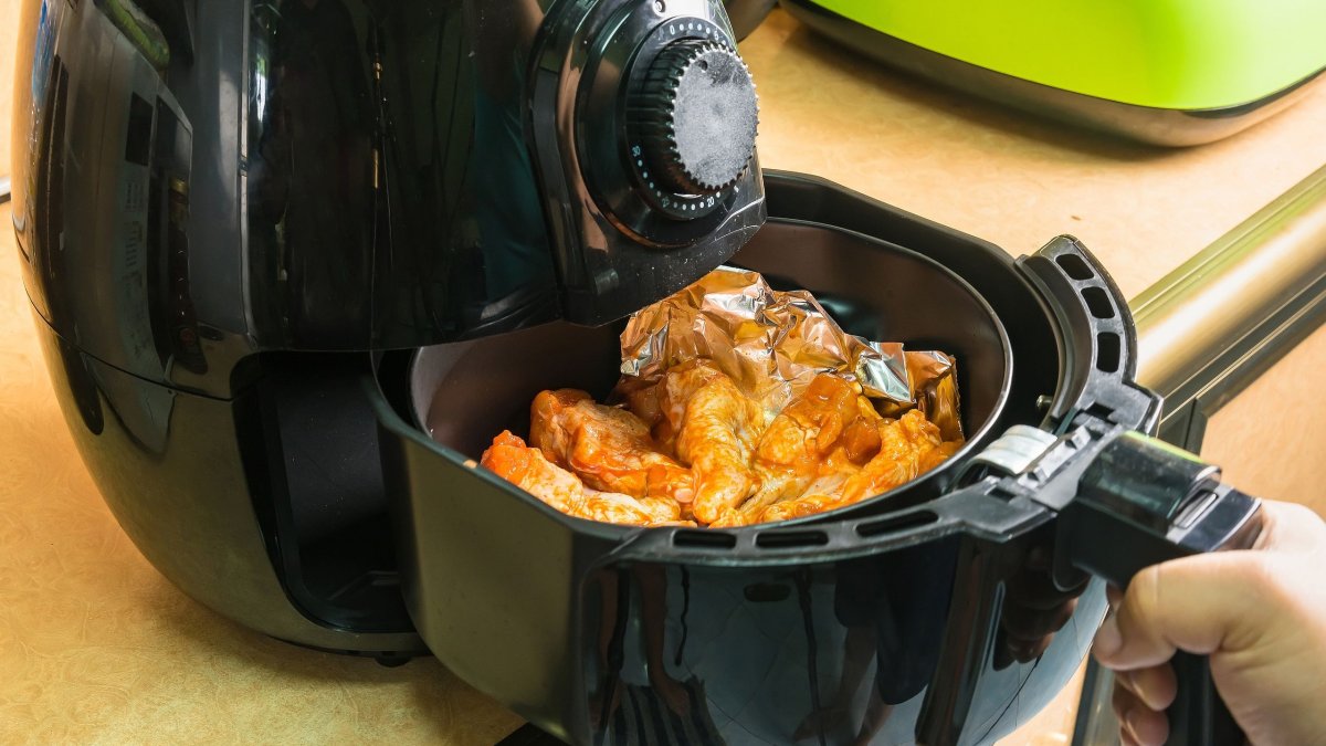 Έχετε air fryer; Το μυστικό για να εκπέμπει λιγότερα επιβλαβή σωματίδια