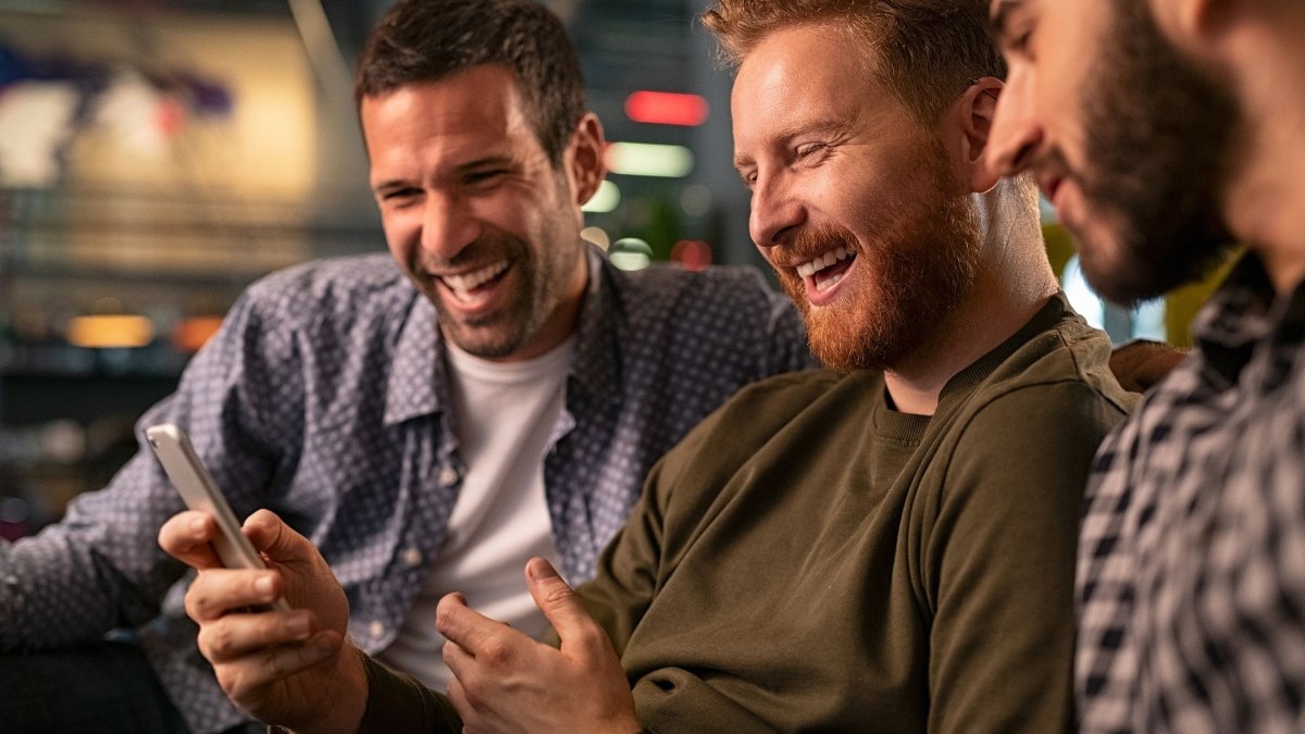 Γιατί η σύνδεση με άλλους κάνει καλό στην υγεία μας