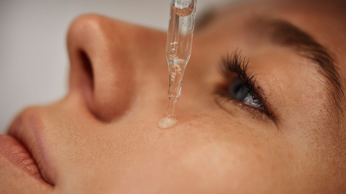 Πόσο συχνά πρέπει να εφαρμόζετε ρετινόλη για πιο υγιές και λαμπερό δέρμα