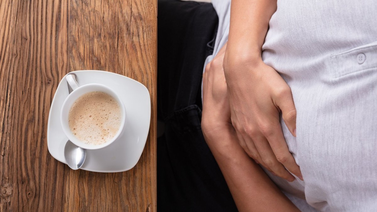 Βοηθάει ο καφές να χωνέψετε; Τι λέει στην πραγματικότητα η επιστήμη