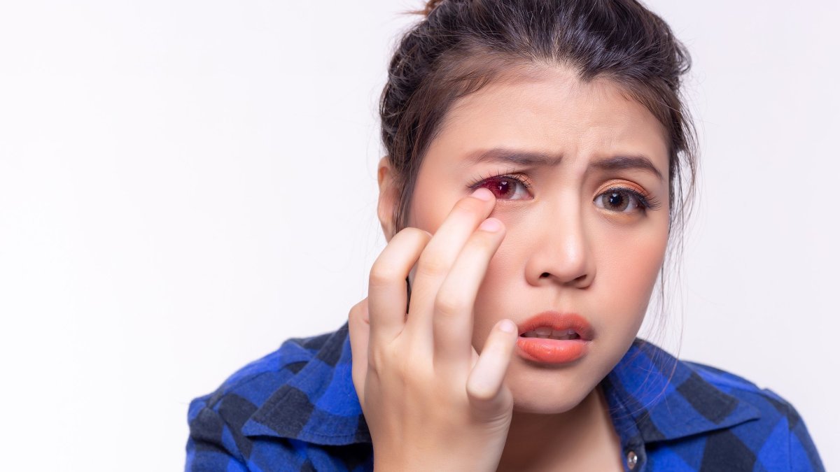 Κνησμός, κάψιμο ή πόνος στα μάτια: Συνήθεις αιτίες και τι να κάνετε