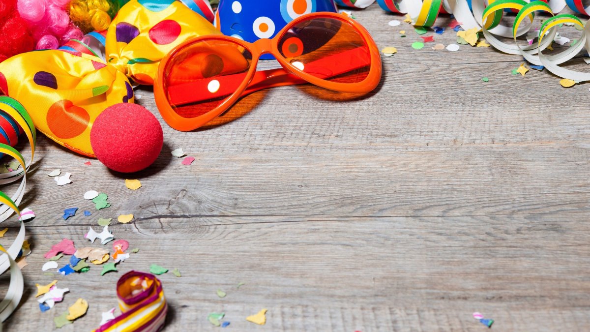 Γιατί ξεκινά από την Πάτρα το νέο πρόγραμμα κατά των εξαρτήσεων – Ο ρόλος του Καρναβαλιού