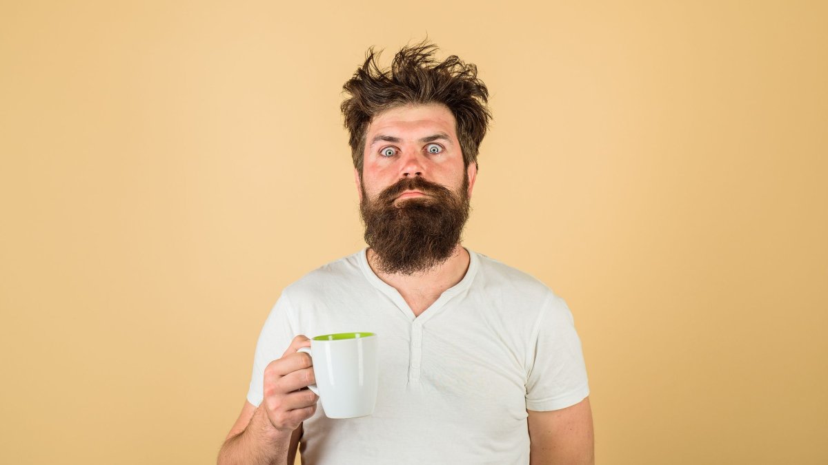 5 σοβαρές παρενέργειες του να πίνετε καφέ με άδειο στομάχι