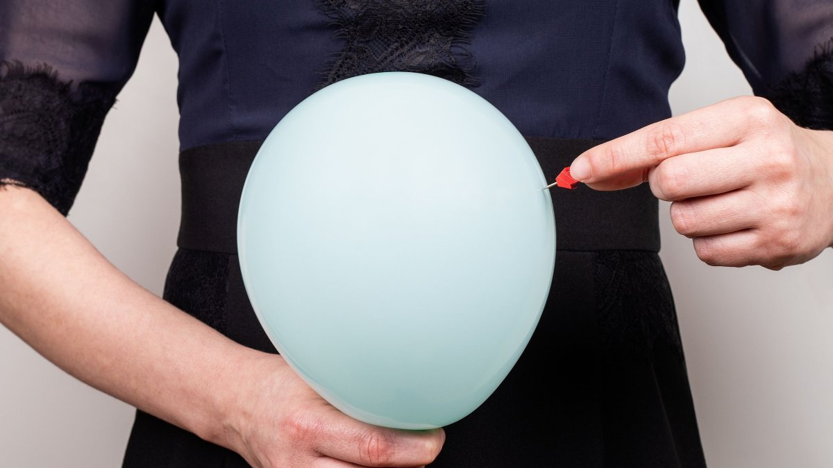 10 τροφές που προκαλούν φούσκωμα και οι πιο απλοί τρόποι ανακούφισης