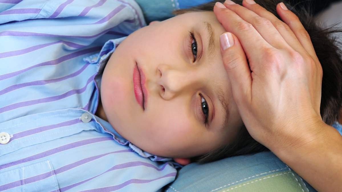 Ιώσεις: Καμπανάκι για τα παιδιά – Σοβαρές νοσηλείες από γρίπη και RSV