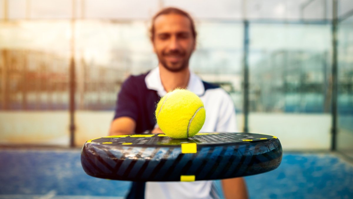 Γιατί το padel είναι πλήρης άσκηση τόσο για τον εγκέφαλο όσο και για το σώμα