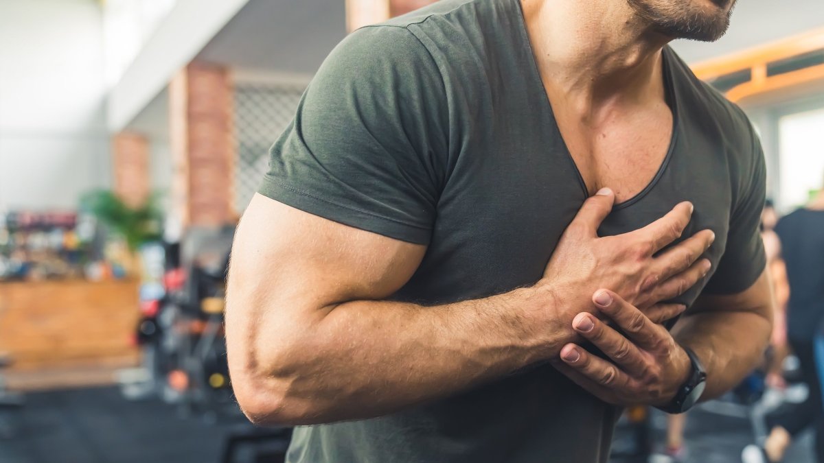 Πόνος στο στήθος μετά από άσκηση: Είναι λόγος ανησυχίας;