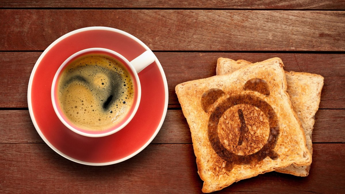 Η καλύτερη ώρα να φάτε πρωινό εάν έχετε υψηλή χοληστερόλη