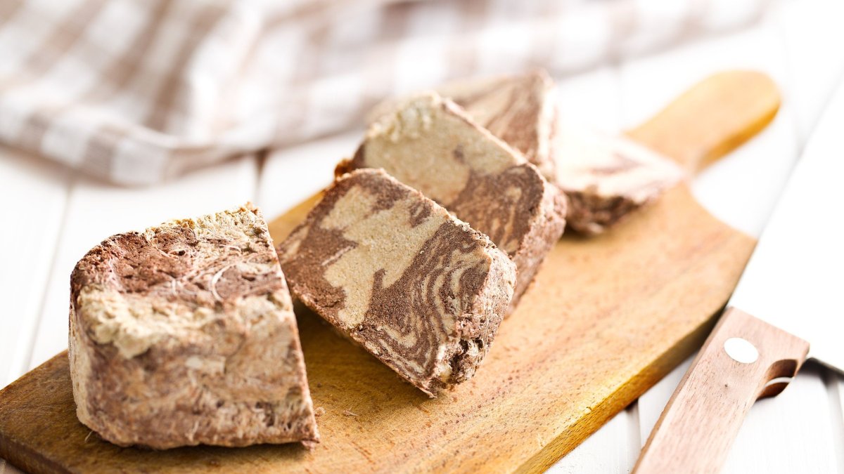 Χαλβάς από ταχίνι: Διατροφική αξία – Πόση είναι η σωστή μερίδα για πλήρη οφέλη υγείας