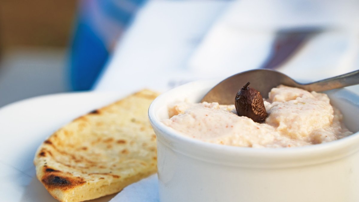 Σε τι κάνει καλό η ταραμοσαλάτα – Διατροφικό προφίλ για λευκό και κόκκινο ταραμά