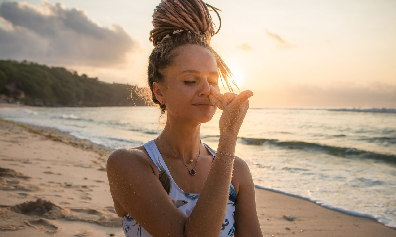 Breathwork: Πώς η ελεγχόμενη αναπνοή αλλάζει την κατάσταση συνείδησης τον εγκέφαλο