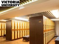 Έρευνα: Οι άνδρες ανησυχούν περισσότερο για το μέγεθος στα... αποδυτήρια