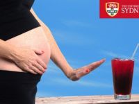 Το τρομακτικό στατιστικό για τα παιδιά που οι μητέρες τους πίνουν αλκοόλ στην εγκυμοσύνη
