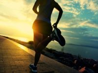 Γιατί πρέπει να διακόπτετε το τζόκινγκ όταν έχετε γρίπη