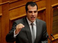 Σε κρίσιμη κατάσταση ο Θ. Πλεύρης από λοίμωξη του αναπνευστικού