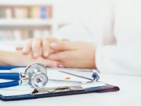 Η «αφοσίωση» σε έναν γιατρό οδηγεί μακροπρόθεσμα σε λιγότερες νοσηλείες