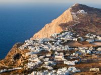 Ξεψύχησε αβοήθητη 57χρονη στη Φολέγανδρο - Το ΕΚΑΒ δεν έβρισκε γιατρό για να μεταφερθεί