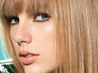 Βαρέθηκες το κλασικό μαύρο eyeliner, αυτή είναι η πιο καλοκαιρινή εκδοχή του!